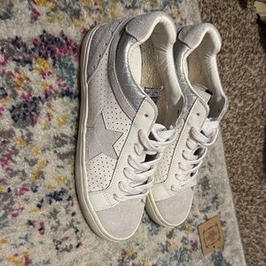 Vintage Havana White and Gray Star Sneakers